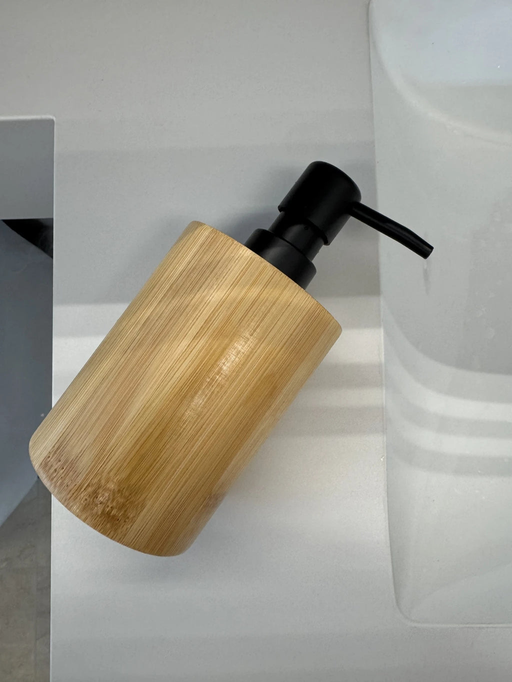 Set Salle de Bain Bambou - Distributeur Savon 450ml + Porte-Brosses à Dents